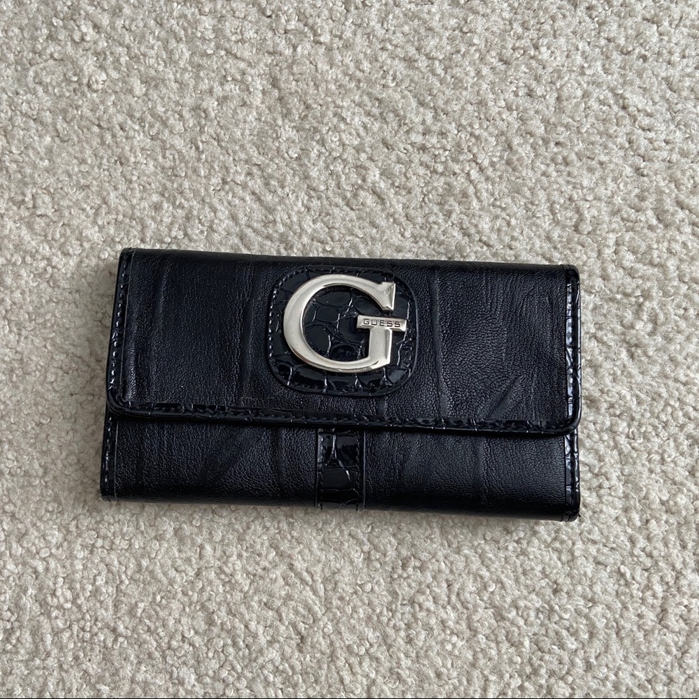 Guess wallet